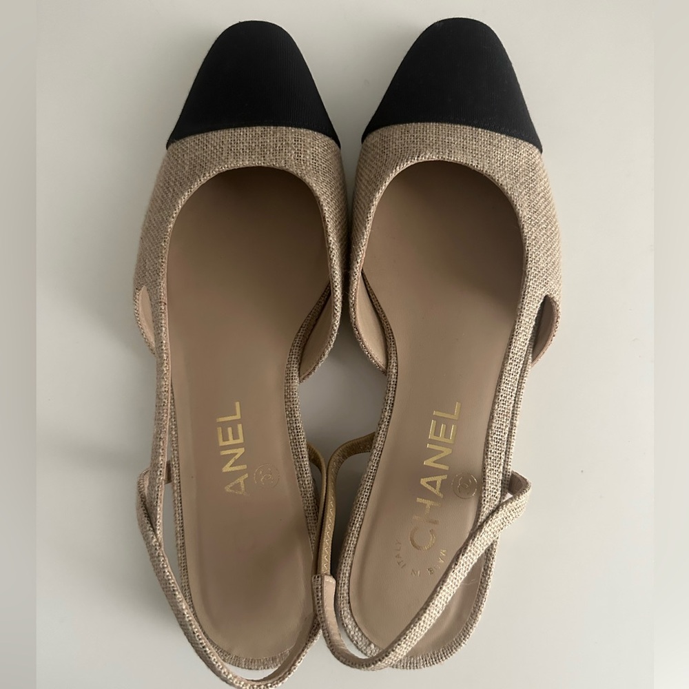 Chanel linen slingbacks, size 6. Only worn 2 times. Retail for $1,000